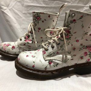 Dr. Martens floral print boots Air Wair womens